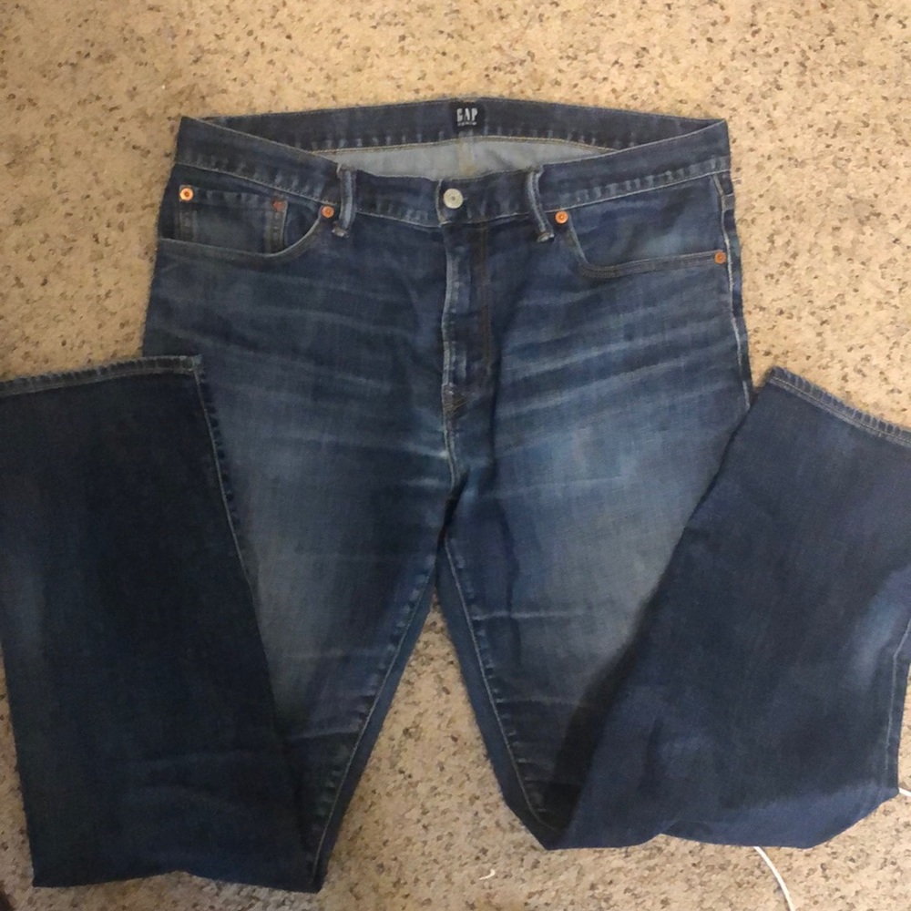 Men’s GAP jeans 33 x 30 straight